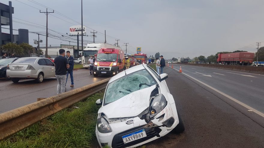 Homem morre após ser atropelado na rodovia BR-277, em Cascavel