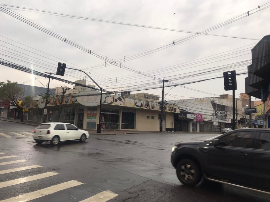 Semáforos no Centro estão desligados ou em amarelo intermitente