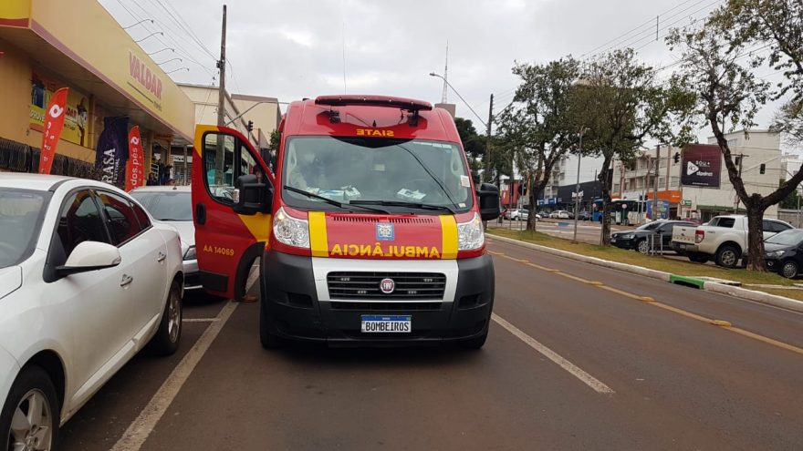 Idosa passa mal e sofre queda no interior de uma loja no Centro