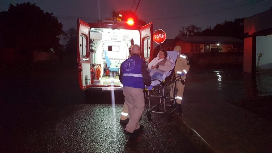 Idosa fica ferida ao cair de cadeira de rodas no Bairro Brasília