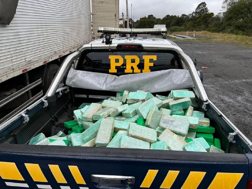 PRF e PF apreendem quase meia tonelada de cocaína e pasta-base; Carga avaliada em mais de R$ 68 milhões