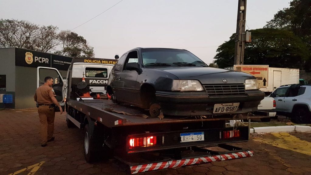 Kadet é recuperado pela PM depenado em área rural