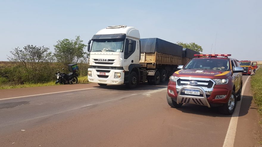 Acidente entre motocicleta e caminhão é registrado na BR-467