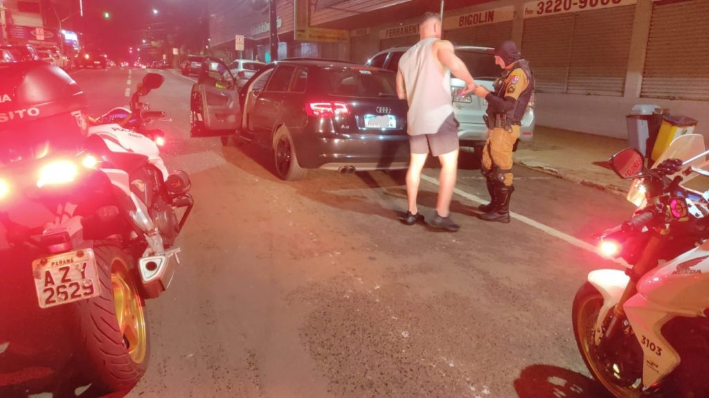 17 condutores foram notificados em operação de trânsito da PM