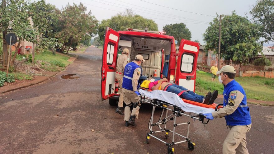 Ciclista fica ferido após ser atingido por carro no Bairro Morumbi