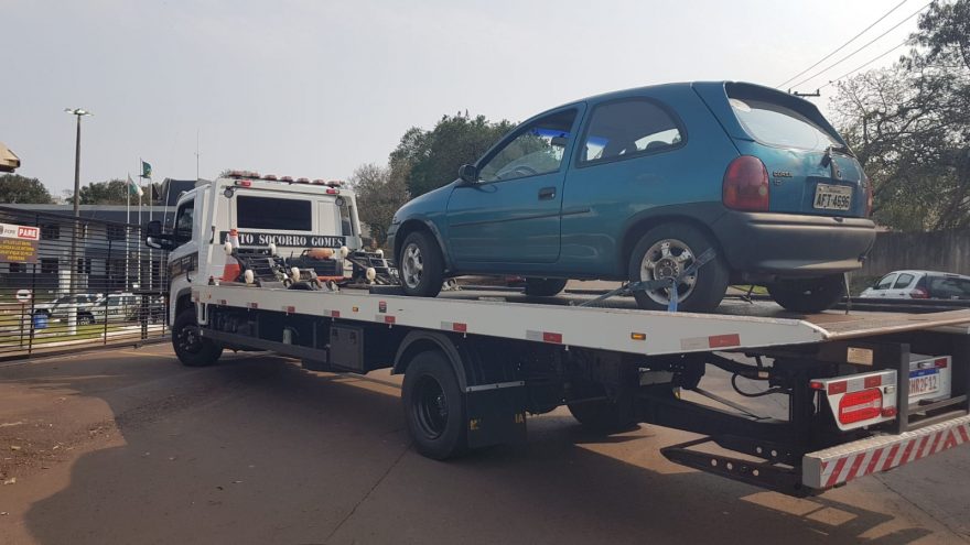 Corsa com indicativo de furto é recuperado pela Guarda Municipal no Bairro Floresta