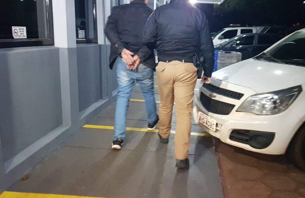 Homem acusado de agredir mulher é detido pela PM em Vera Cruz do Oeste