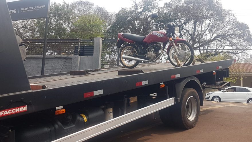 Motocicleta placa AHH-8309 com indicativo de furto é recuperada pela Polícia Militar