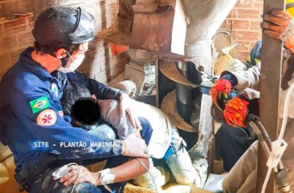 Jovem de 21 anos tem pé triturado durante trabalho em granja