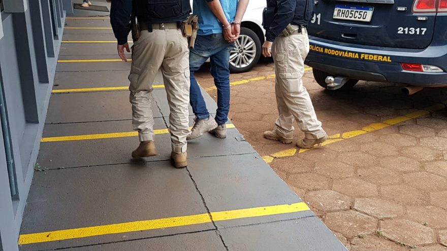 Homem transportando maconha é encaminhado à 15ª SDP pela Polícia Rodoviária Federal