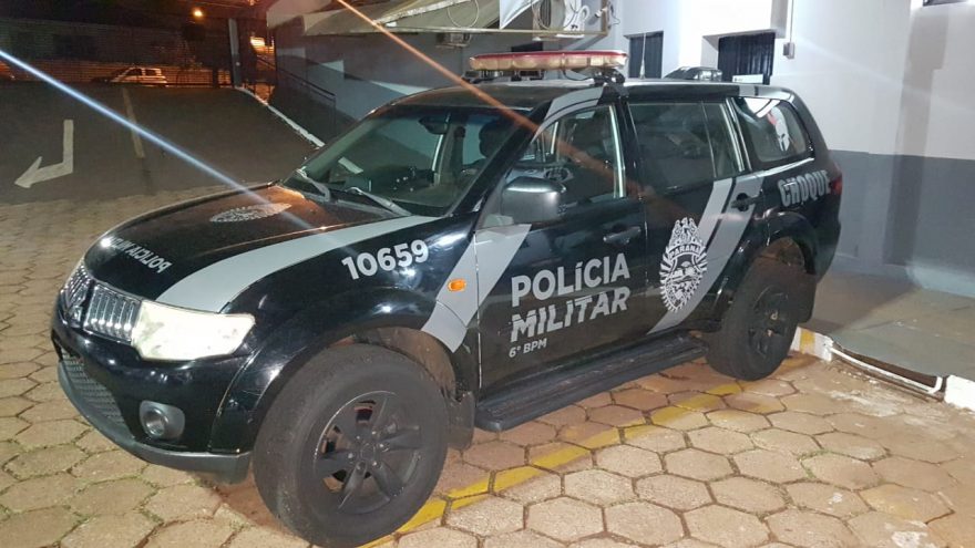 Homem com dois mandados de prisão em aberto é detido pelo choque