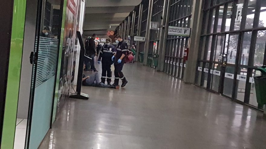 Homem é socorrido após ser vítima de agressão no Centro