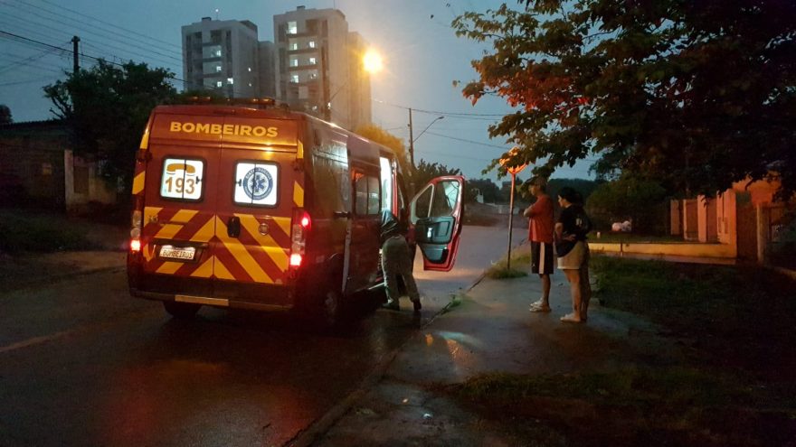 Homem sofre laceração na perna após cair em bueiro no Bairro Santo Onofre