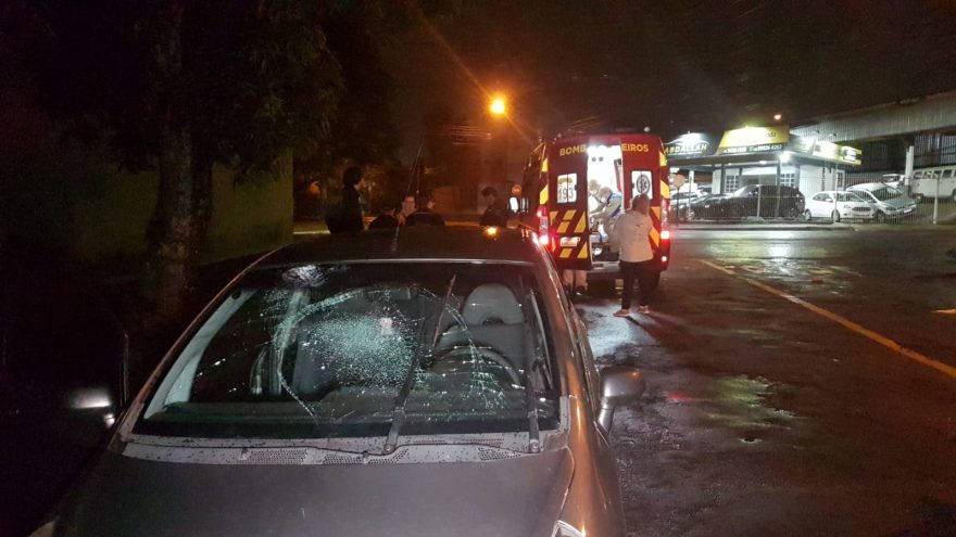 Ciclista de 16 anos de idade fica ferido após colidir contra automóvel no Bairro Maria Luiza