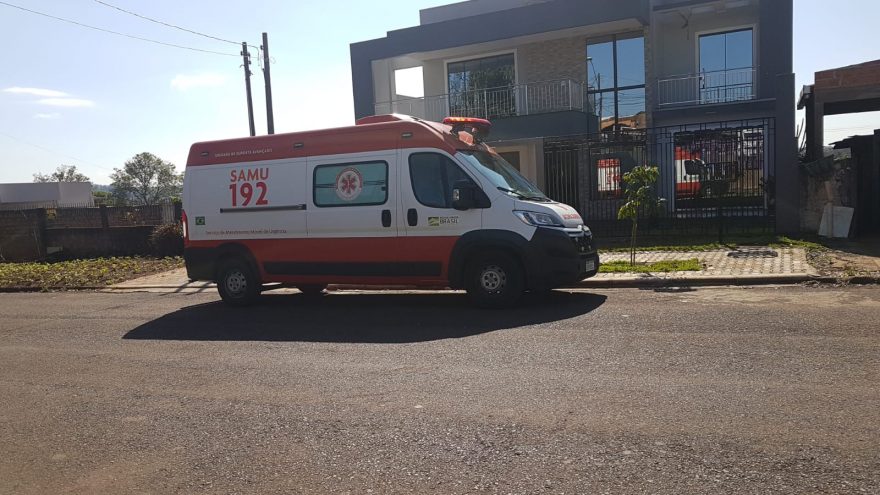 Idosa de 83 anos é socorrida pelo Samu em residência na Rua Gurgel