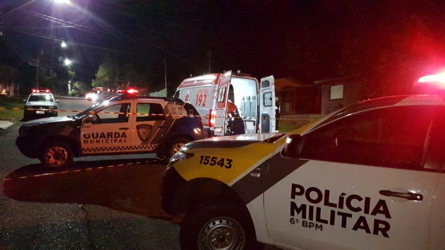 Em surto, homem deixa bilhete no portão dizendo que mataria quem entrasse, após acionamento do Samu; aparato de segurança foi montado