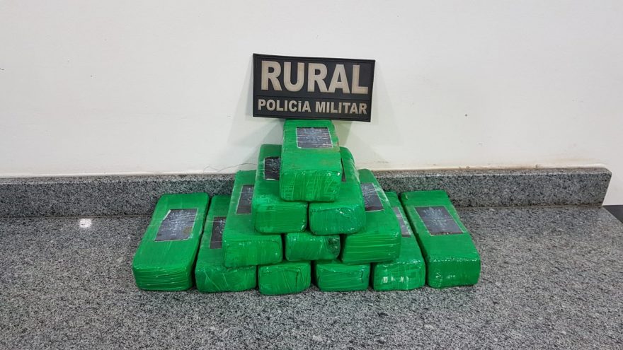 Patrulha Rural apreende aproximadamente 8kg de maconha em Cascavel