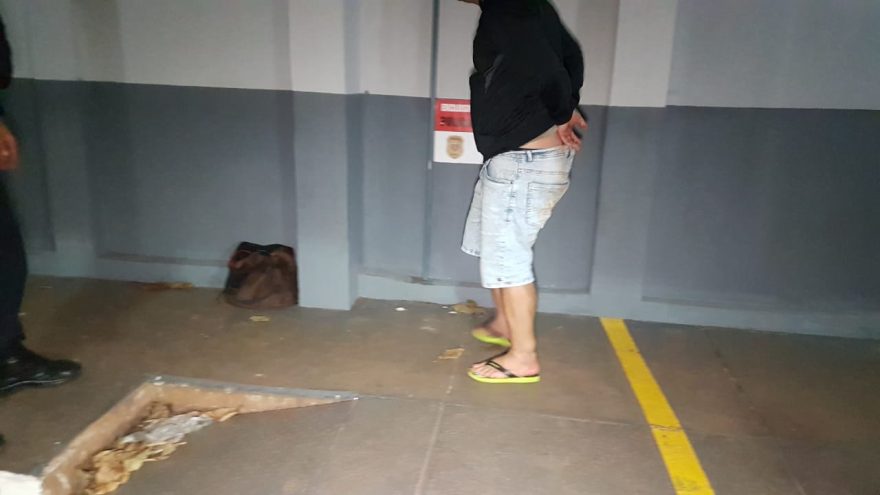 Após realizarem disparos de arma de fogo em frente à Guarda Municipal, ocupantes de Jetta são perseguidos e detidos