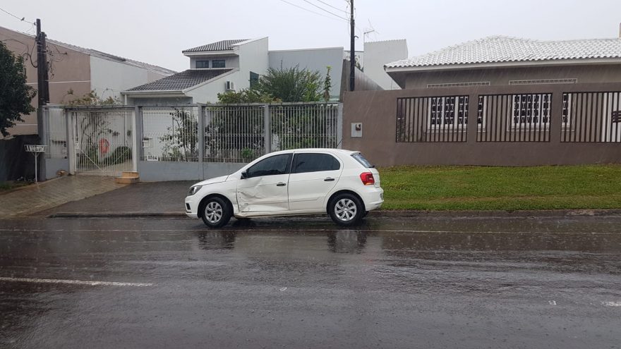 Apenas danos materiais foram registrados em acidente de trânsito no Bairro Coqueiral