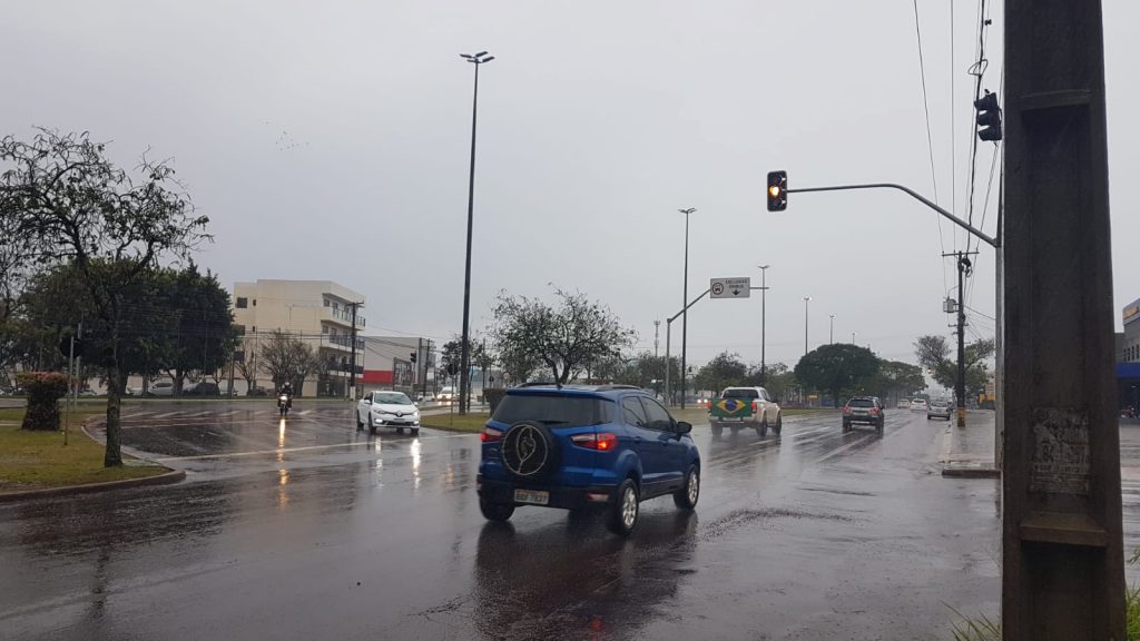 Semáforos apresentam problemas em diversos cruzamentos de Cascavel