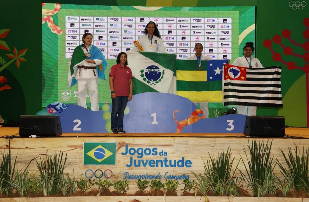 Atleta cascavelense de judô é campeã dos Jogos Escolares Brasileiros