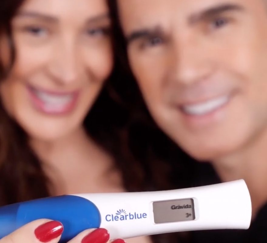 Claudia Raia anuncia que está grávida do terceiro filho aos 55 anos