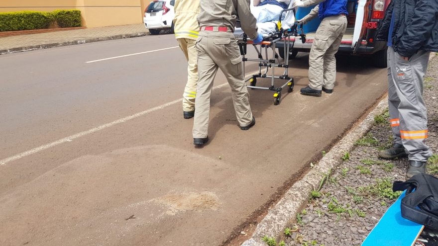 Adolescente sofre luxação ao cair de skate no Bairro Claudete