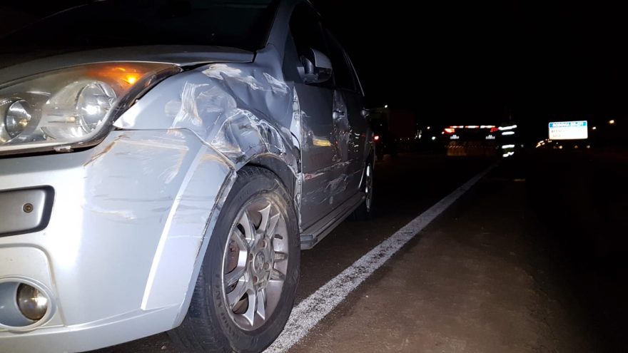 Automóvel e carreta se envolvem em acidente na BR-277, região do XIV de Novembro