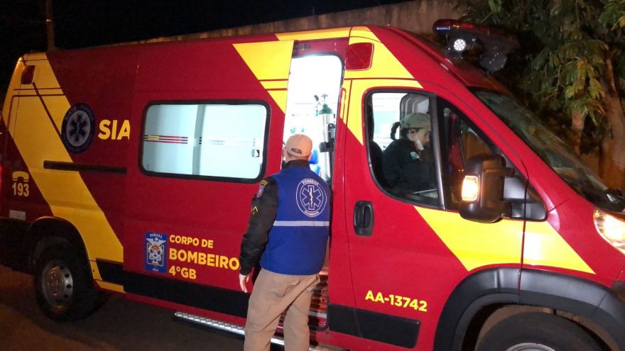 Mulher sofre fratura no nariz ao escorregar enquanto limpava a casa no Paulo Godoy
