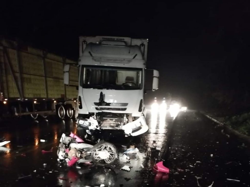 Motociclista morre em acidente com caminhão na BR-373, em Coronel Vivida