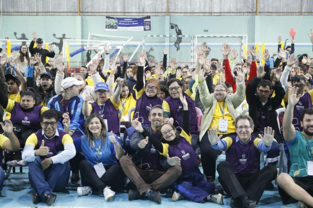 Atividades recreativas e lúdicas marcam o Festival Paralímpico em Cascavel