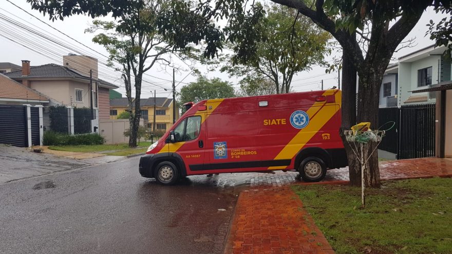 Idoso de 80 anos é socorrido após sofrer queda no Jardim Nova York