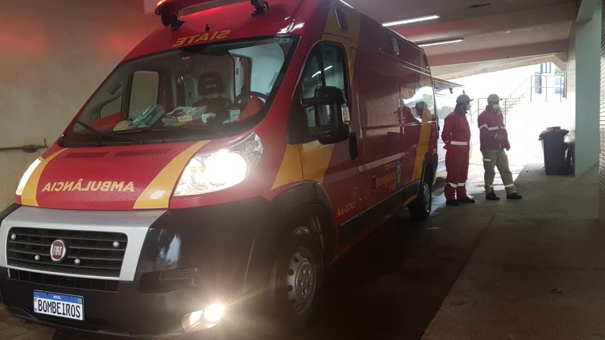 Menino de 2 anos sofre corte na cabeça ao cair enquanto brincava dentro de Cmei