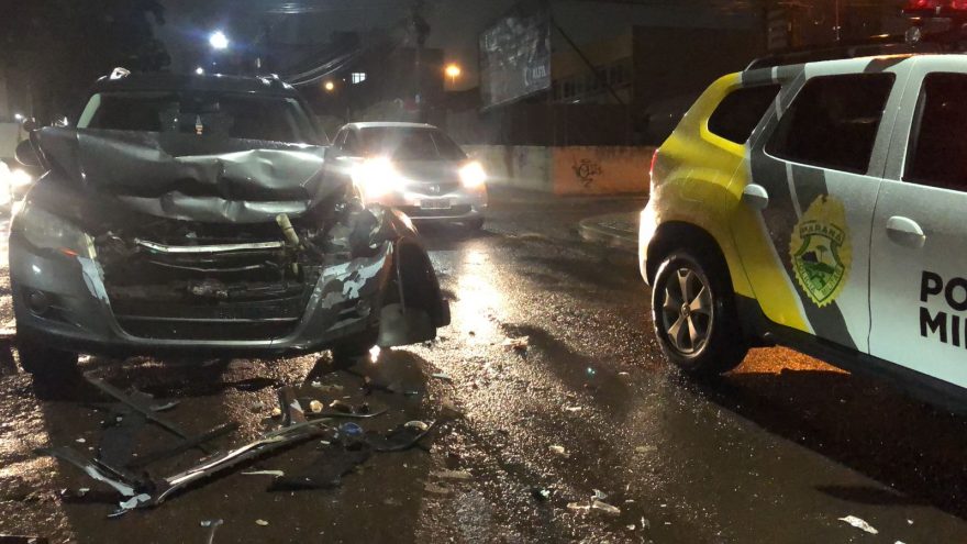 Engavetamento entre quatro veículos é registrado no Centro