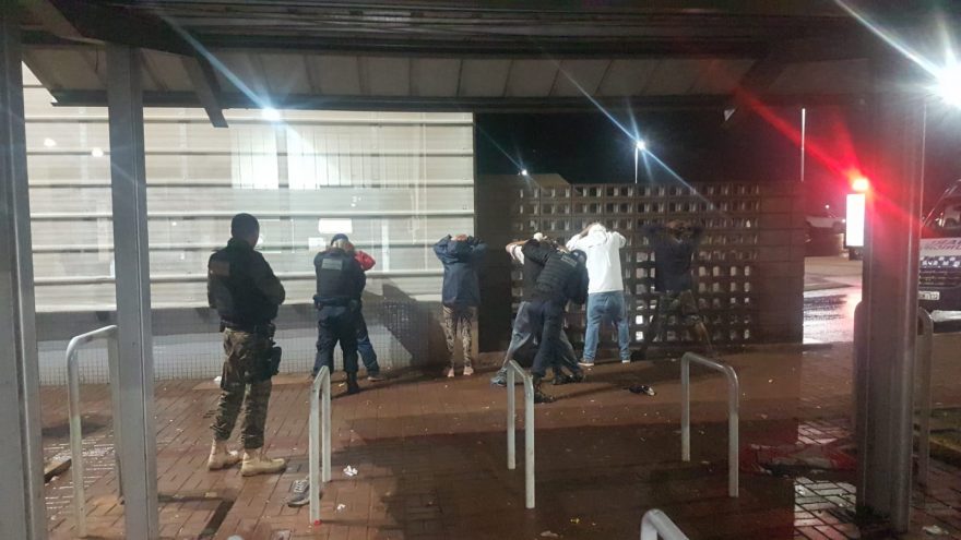 Após denúncia de suposta comercialização de drogas no Terminal Oeste, GM localiza porção de crack