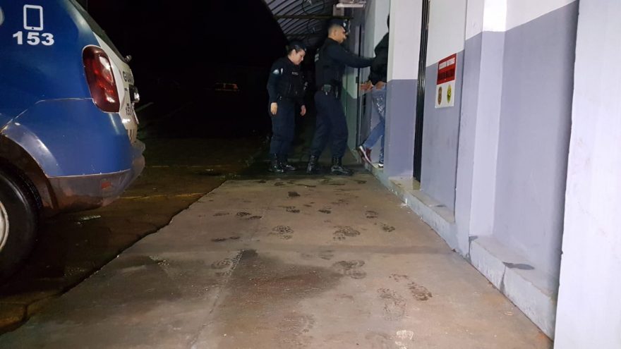 Jovem envolvido em acidente é detido após recusar teste do bafômetro