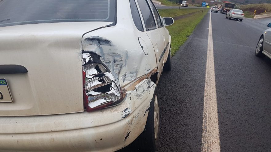 Carros colidem na BR-277 poucos metros após grave colisão