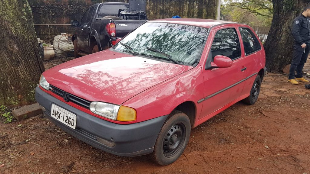 Veículo Gol é recuperado pela PM