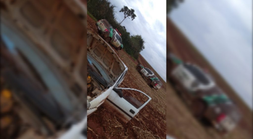 Corsa é recuperado pouco tempo após o furto, em Cascavel