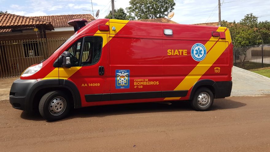 Homem sofre corte contuso no crânio após cair em uma residência no Bairro Universitário