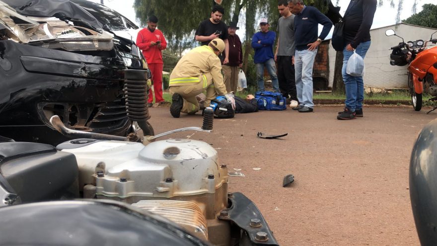 Motociclista fica ferido em acidente de trânsito no Brasmadeira
