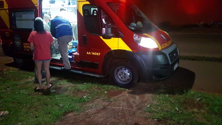 Motociclista fica ferido em colisão na Av. Piquiri