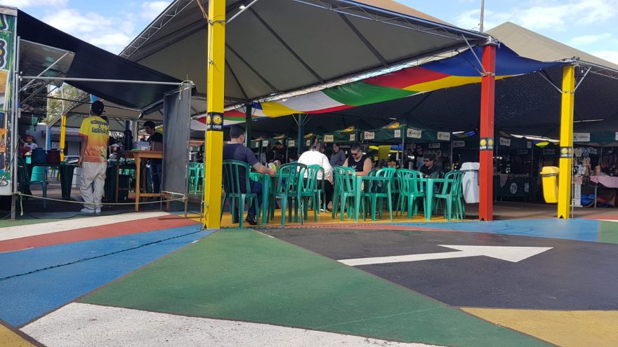 Domingo é dia de Feira do Teatro em Cascavel