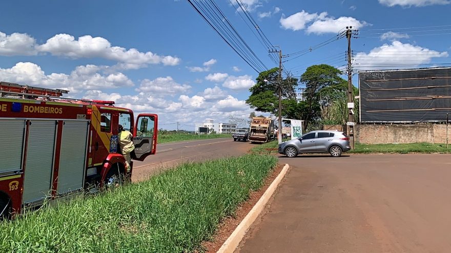 Motociclista fica ferido após bater contra caminhão na rodovia PR-486