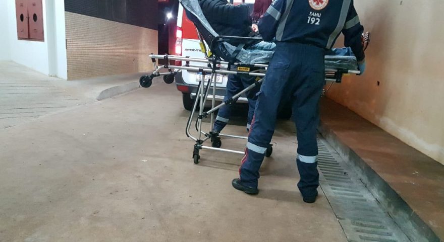 Homem sofre crise asmática e precisa ser socorrido pelo Samu, no Bairro Esmeralda