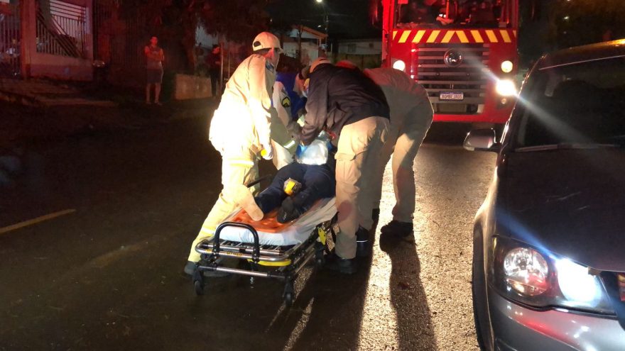Mulher fica em estado grave após acidente de trânsito em decorrência de parada cardiorrespiratória no Brasmadeira