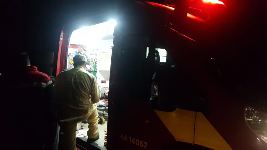 Homem sofre fratura exposta após cair de motocicleta na BR-369