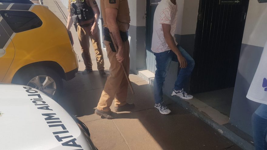 Polícia Militar detém suspeito por agredir mulher com barra de ferro em Iguatu