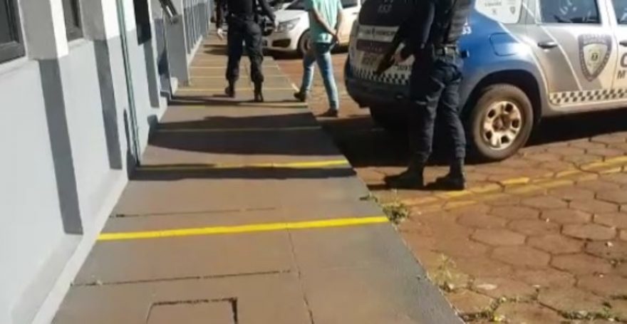 Homem é detido no Interlagos com mandado de prisão em aberto