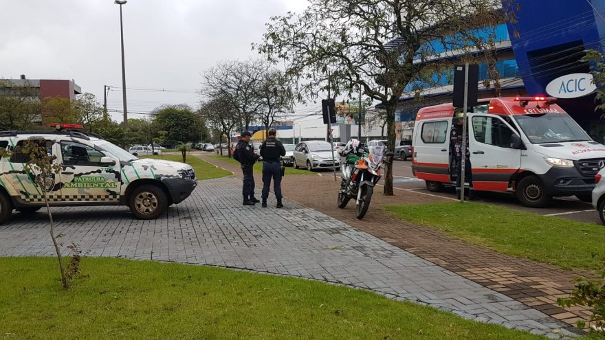 Samu é acionado para atender homem com crise convulsiva na Câmara de Vereadores